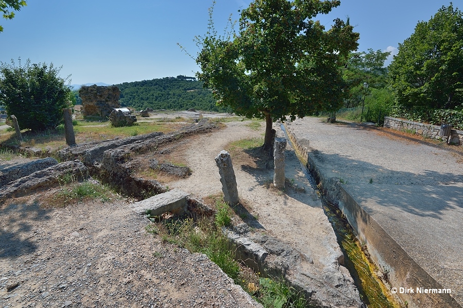 Bagno Vignoni Stone Ducts