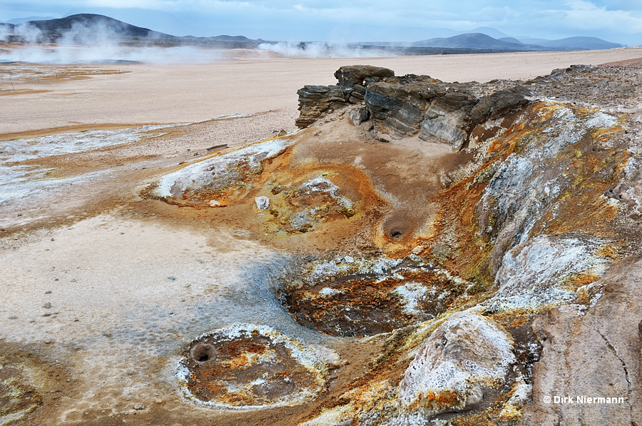 Fumarole Hverir Námafjall Námaskarð Iceland