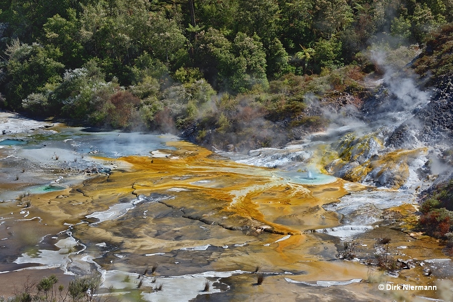 Pyramid of Geysers