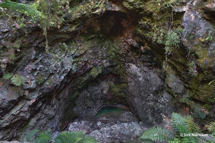 Ruatapu Cave