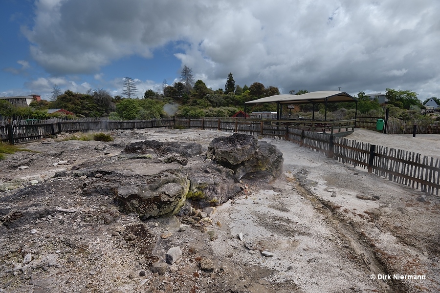 Hauriri Geyser