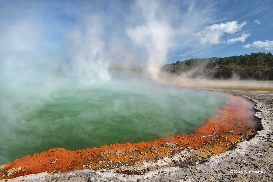 Champagne_Pool_New_Zealand