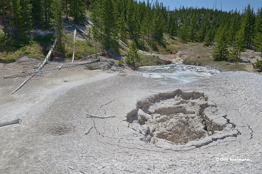 Paint Pots GAPNN059 and GAPNN060, Artists' Paintpots Yellowstone