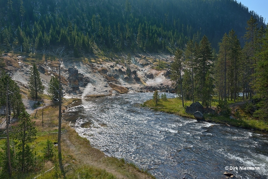 Formation Hot Springs Yellowstone