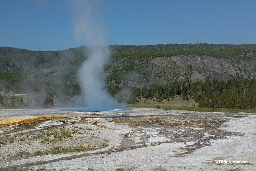 Giantess Geyser Yellowstone