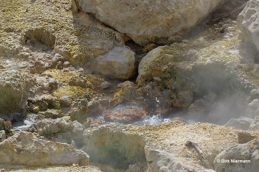 Spouting spring, Devil's Kitchen, Lassen Volcanic