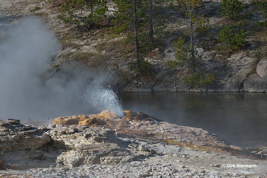 Fan Geyser Yellowstone