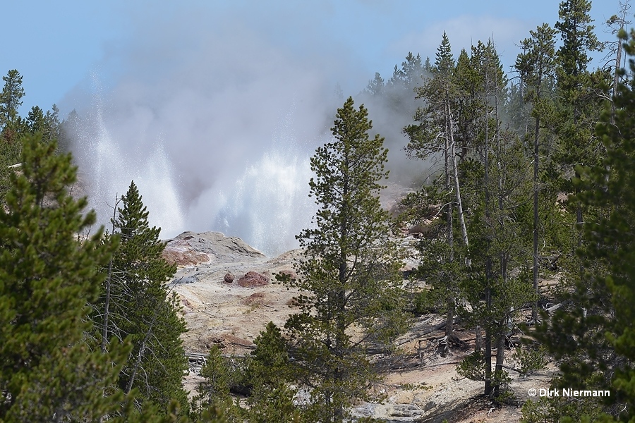 Steamboat Geyser Yellowstone