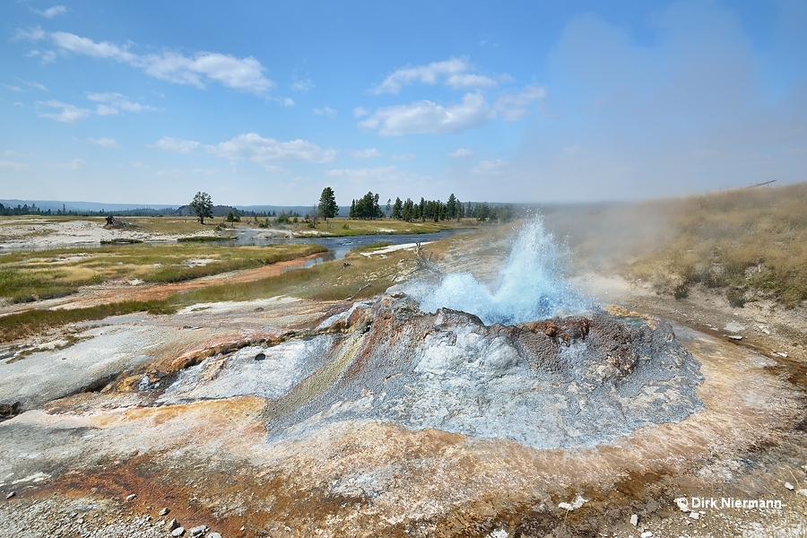 Fortress Geyser Conch Spring Yellowstone