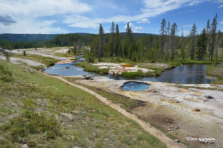 Shoshone Geyser Basin, Minute Man Group Yellowstone