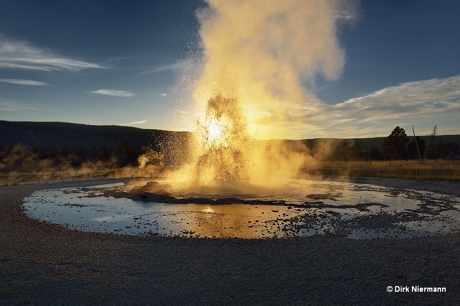 Sawmill Geyser Yellowstone