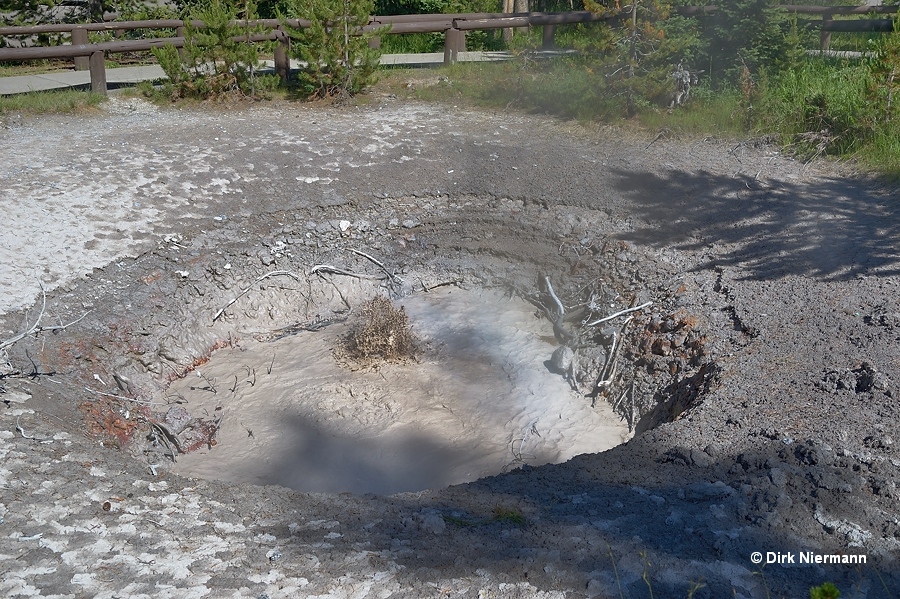 Muddy hot spring WTLGNN031 Yellowstone