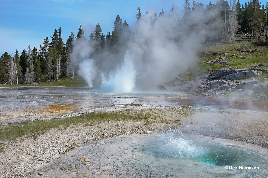 Yellowstone Grand Geyser